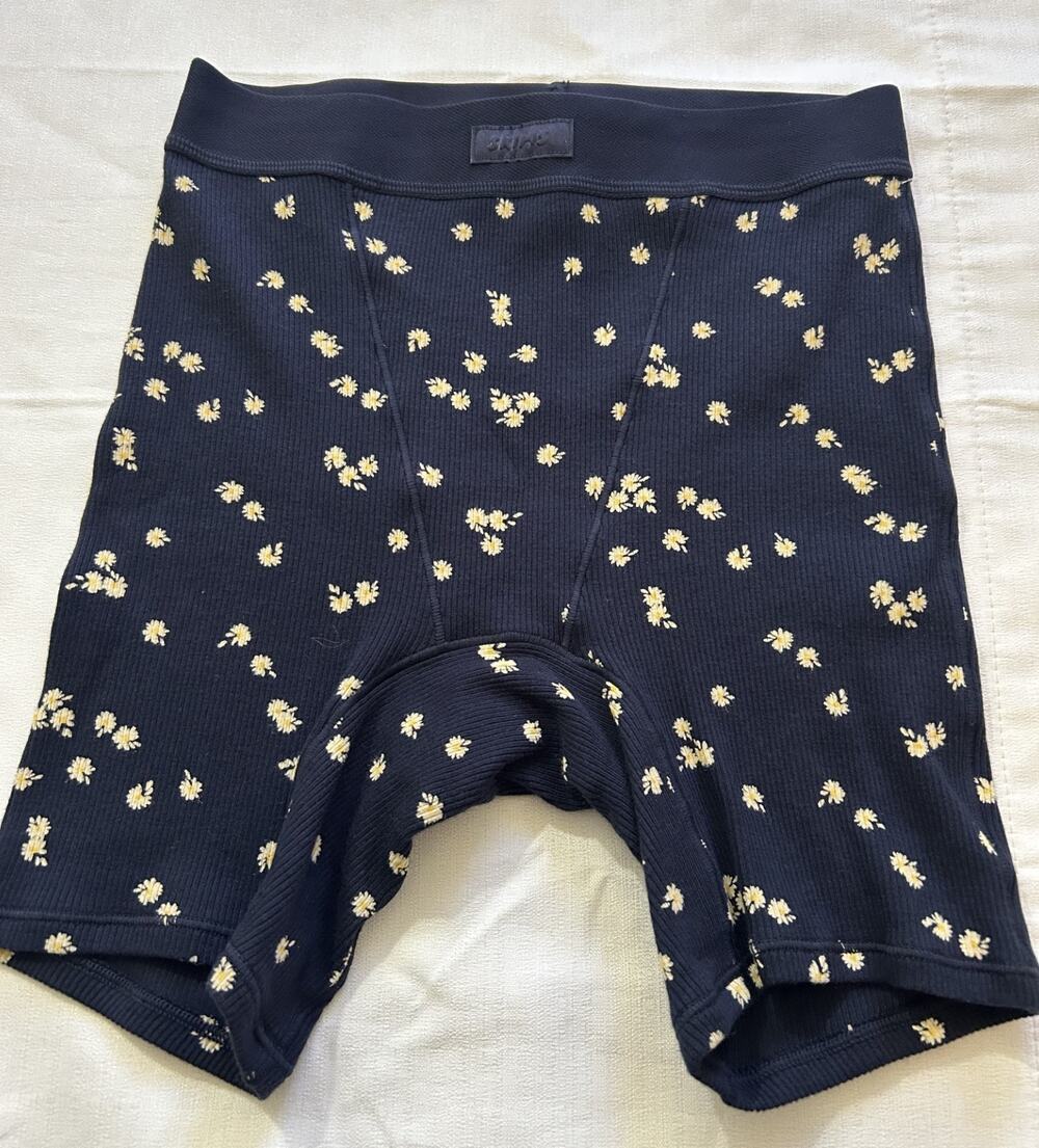Skims NWOT Cotton Rib Shorts Navy Daisy Print Size XXS